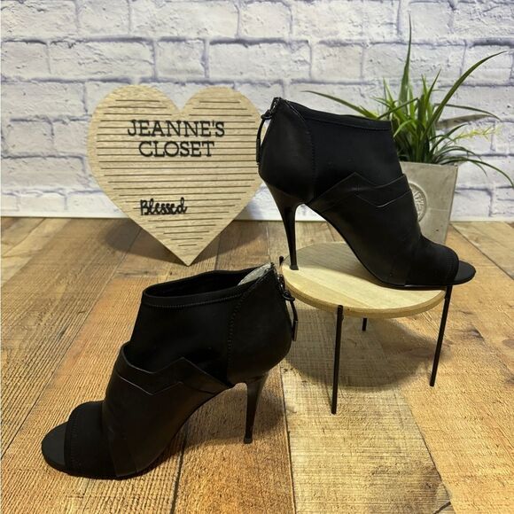 L.A.M.B Deedra Black on Black Booties - Picture 3 of 12